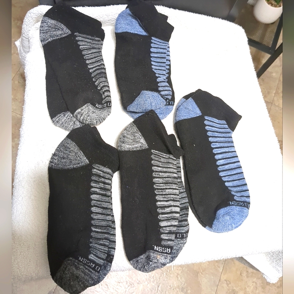 6 Pairs of Women's U S Assn Polo Socks !!